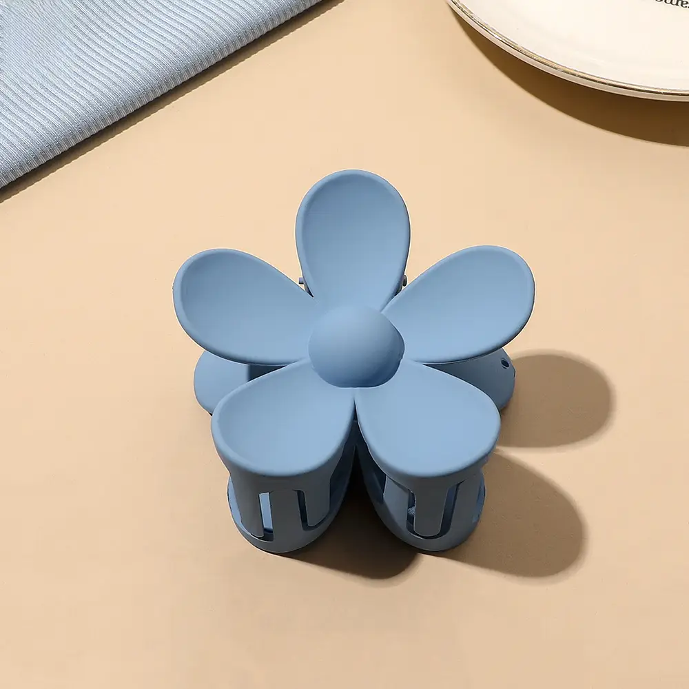 Clear Flower Hairpin for Bathroom Use - Image 23