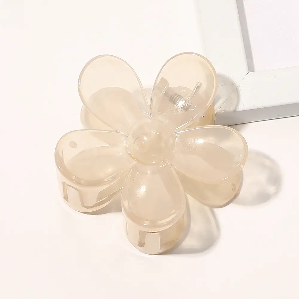 Clear Flower Hairpin for Bathroom Use - Image 28
