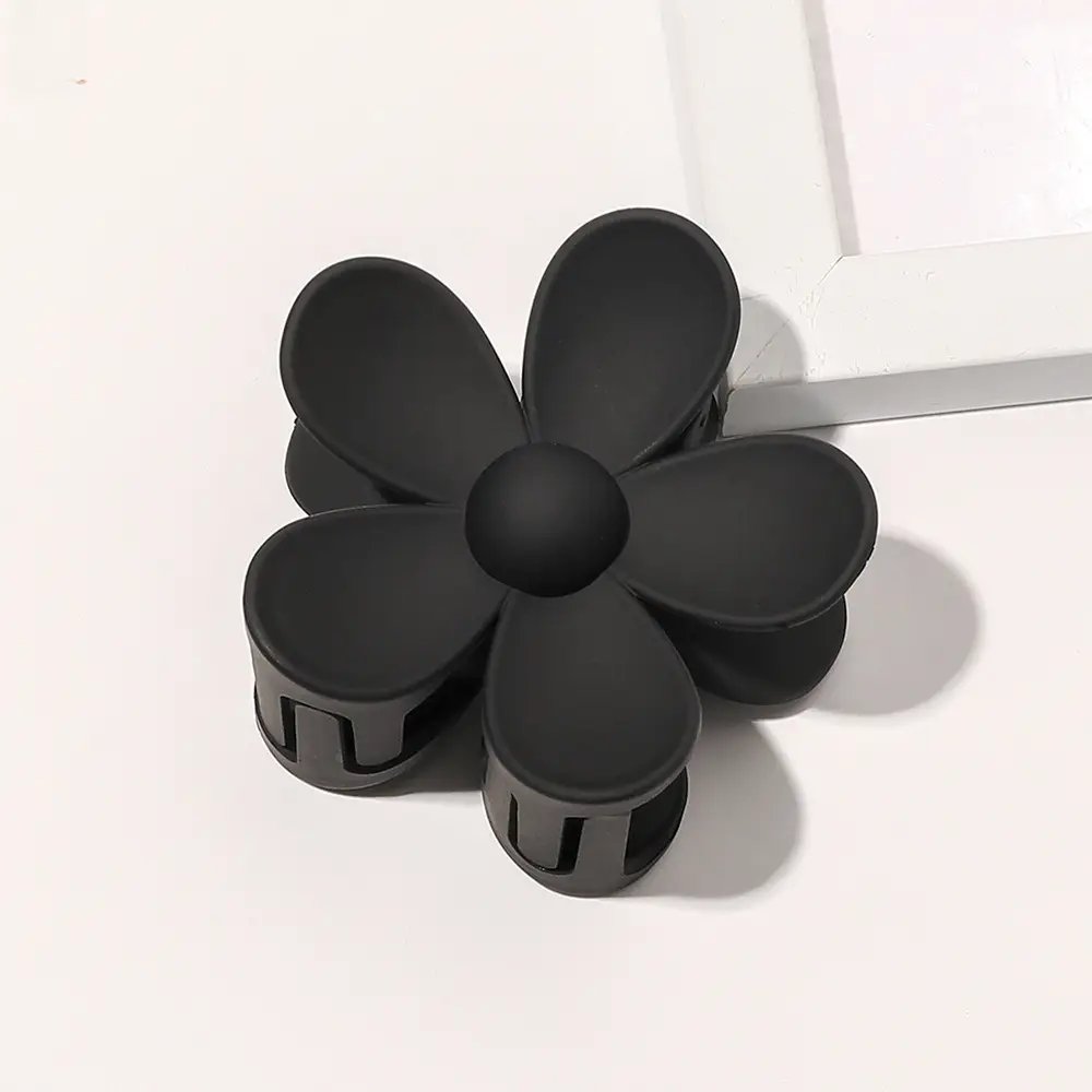 Clear Flower Hairpin for Bathroom Use - Image 8