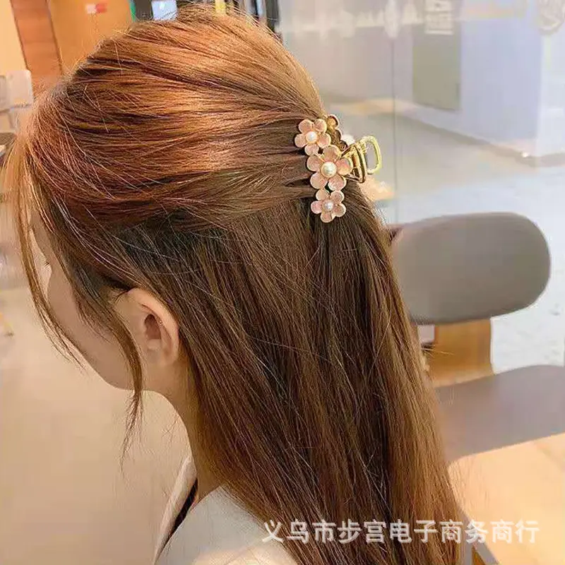 Electroplated Flower Hairpin Clip for Women - Image 7
