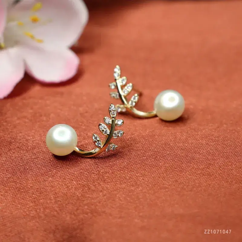 Guan Yu Earrings Freshwater Pearl Vine Leaf Design - Image 4