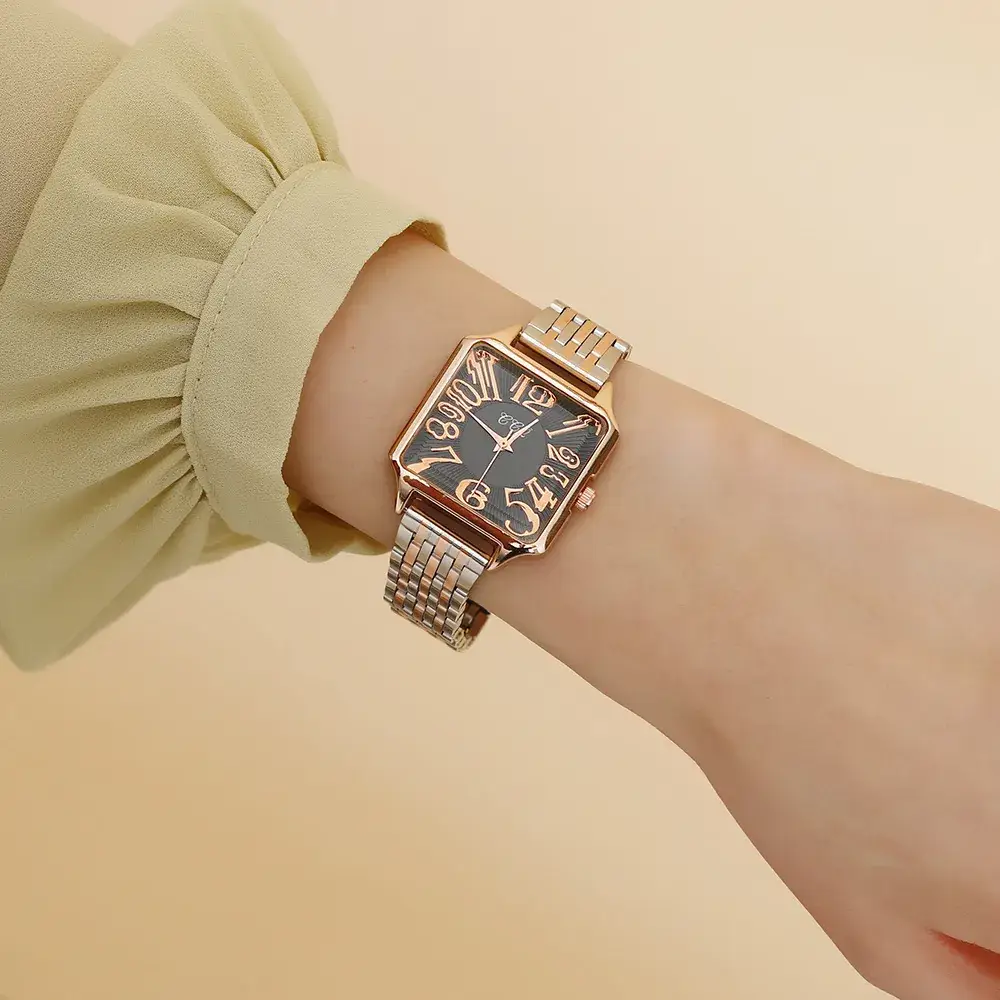 Women's 2021 Steel Strap Quartz Watch with Rose Gold Case - Image 9