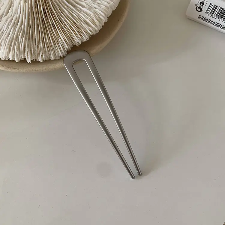 Chinese Style Cold Hairpin U-Shaped Hair Comb - Image 2
