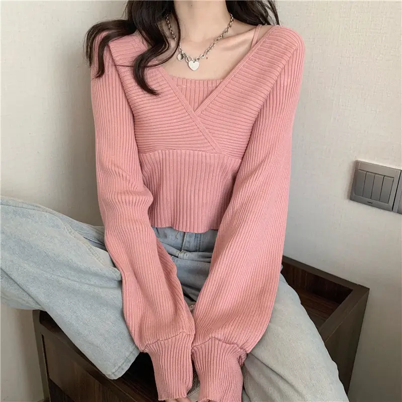 Red Knitted V-Neck Long Sleeve Women's Top - Image 9