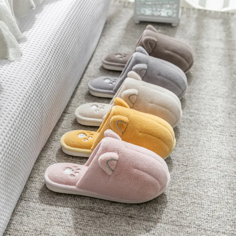 New Cute Cartoon Fabric Plush Cotton Slippers Women's Winter Non-slip Couple Home Warm Home Indoor Cotton Shoes for Men