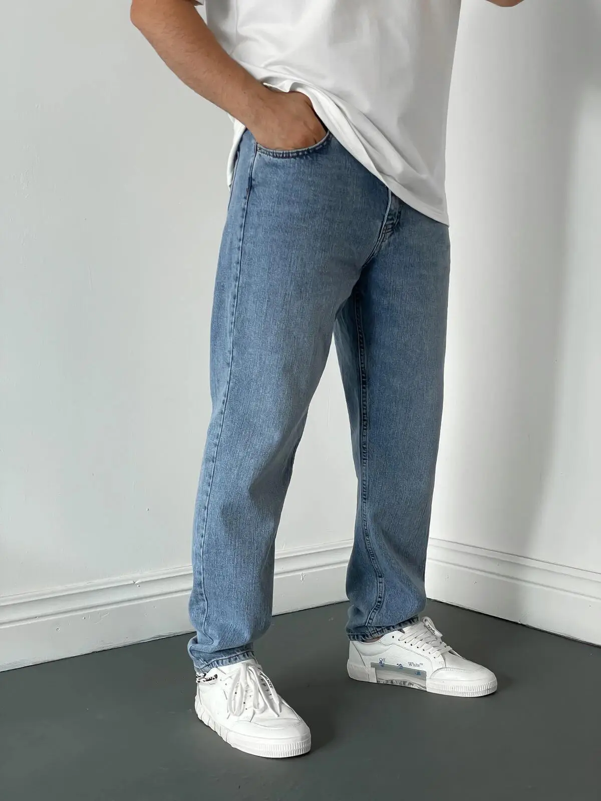 Men Grey Straight Fit Jeans Jindian Small