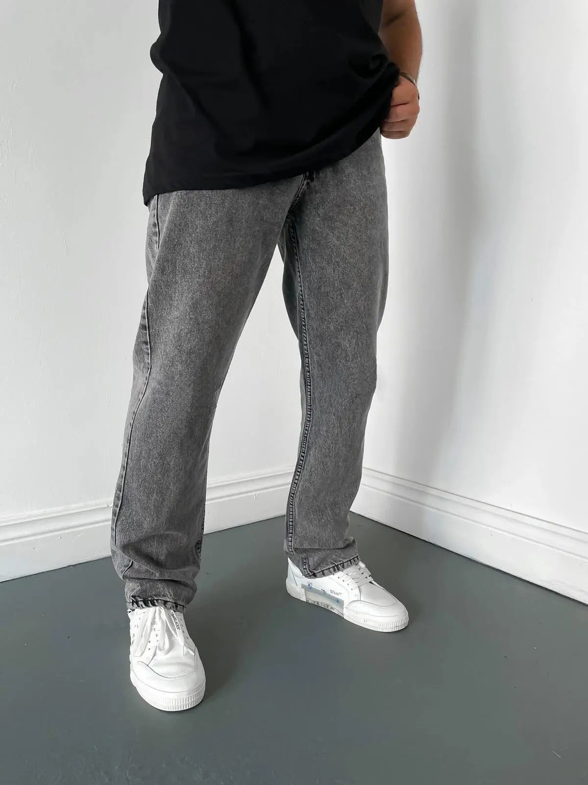 Men Grey Straight Fit Jeans Jindian Small