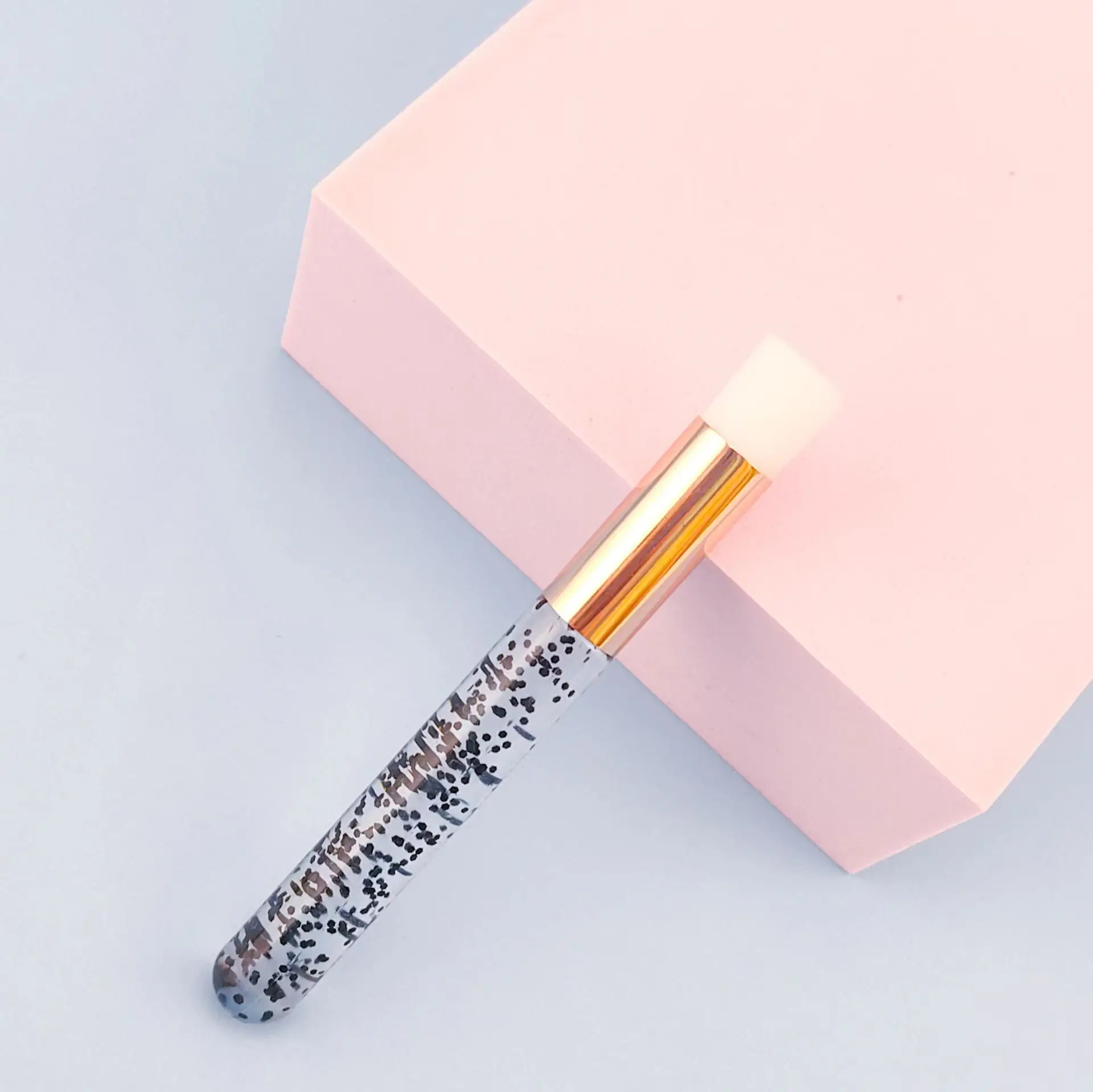 Pink Nose Side Brush for Blackhead Cleansing - Image 5