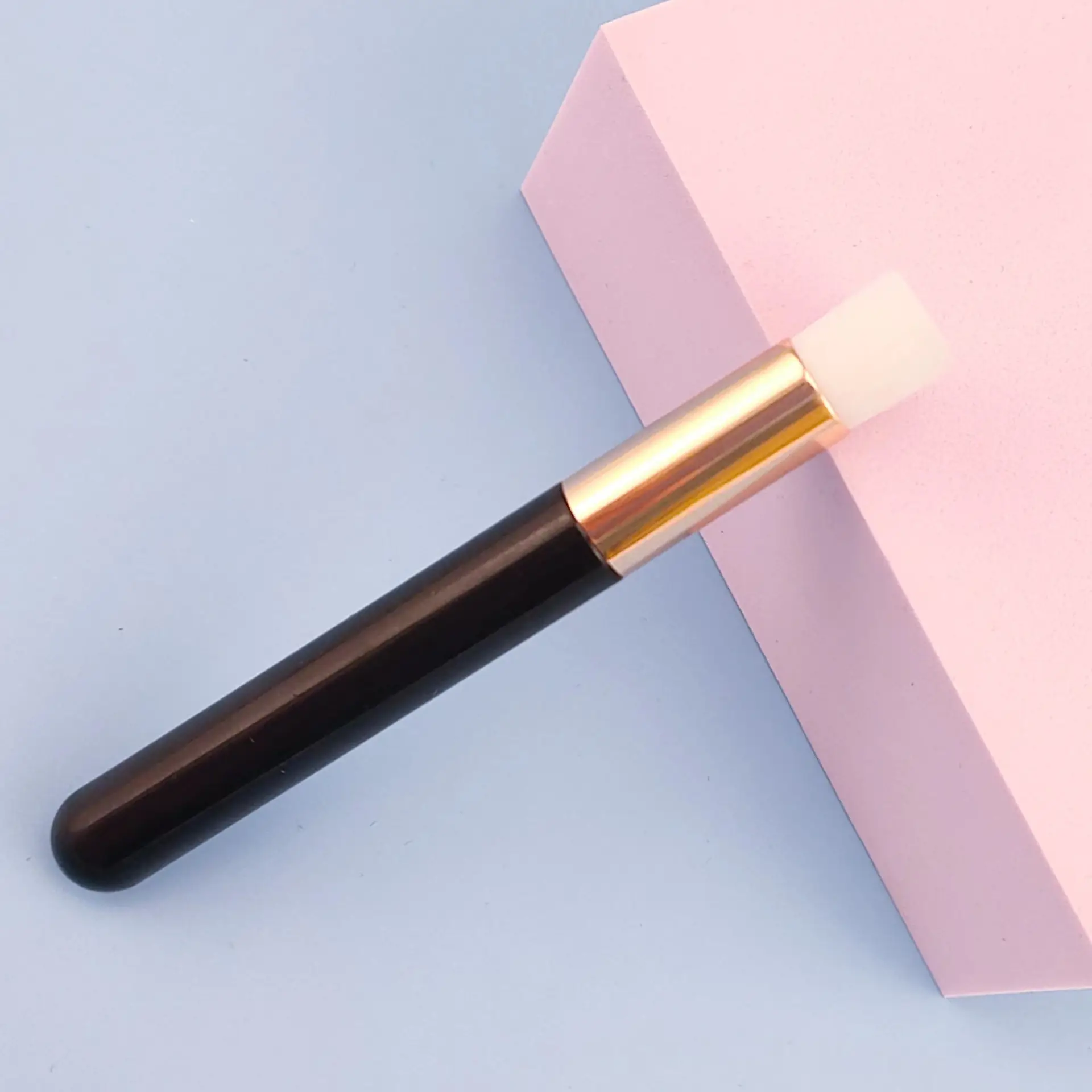 Pink Nose Side Brush for Blackhead Cleansing - Image 9
