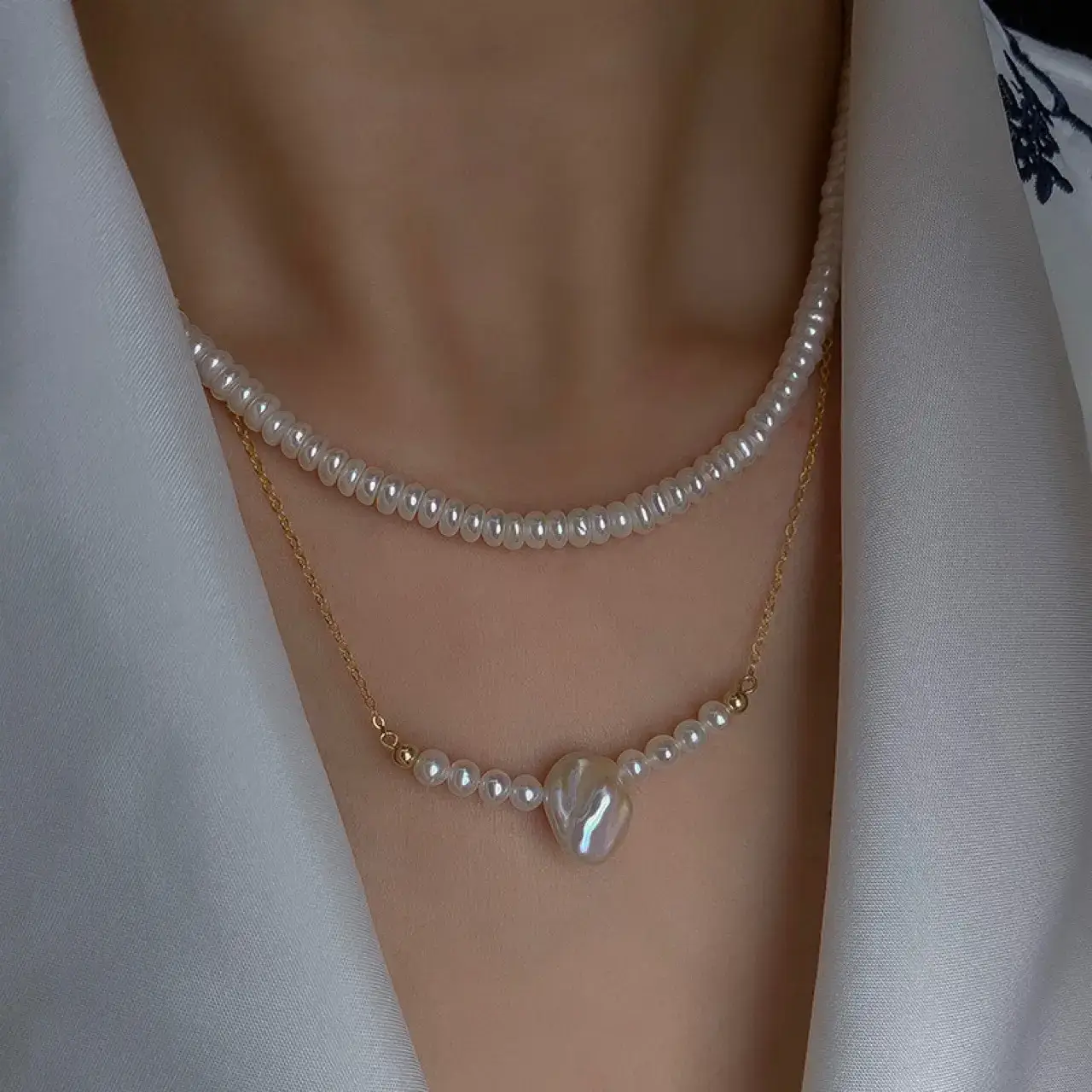 Gentle Pearl Necklace for Women Summer Baroque Light — feature 7