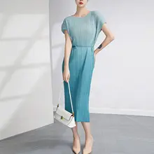 Dark Blue Pleated Mid-Length Skirt with Slit & Elastic Waist — feature 12