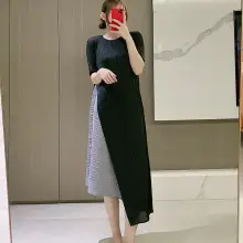 Dark Blue Pleated Mid-Length Skirt with Slit & Elastic Waist — feature 4