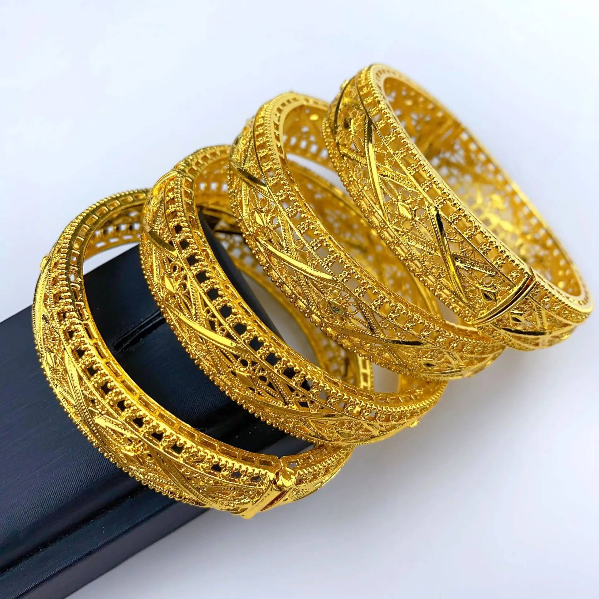 Luxury Gold Plated Dubai Bride Bracelet for Women - Image 19