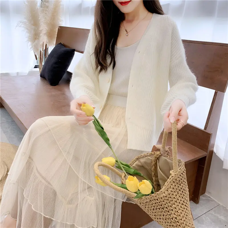 Women's Knitted Cardigan Sweater Beige Loose Fit Winter Jacket — feature 27