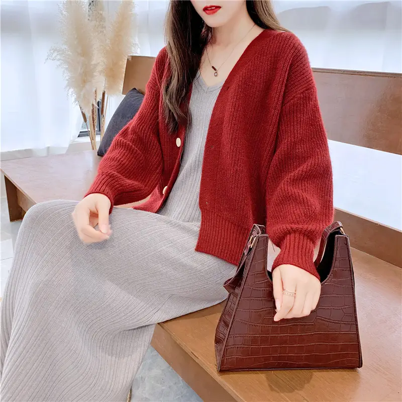 Women's Knitted Cardigan Sweater Beige Loose Fit Winter Jacket — feature 35