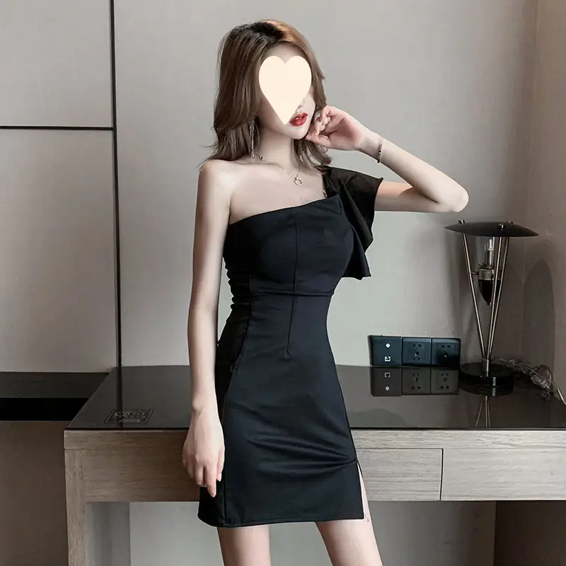 Red Slant Shoulder Dress for Women 2024 Summer - Image 4