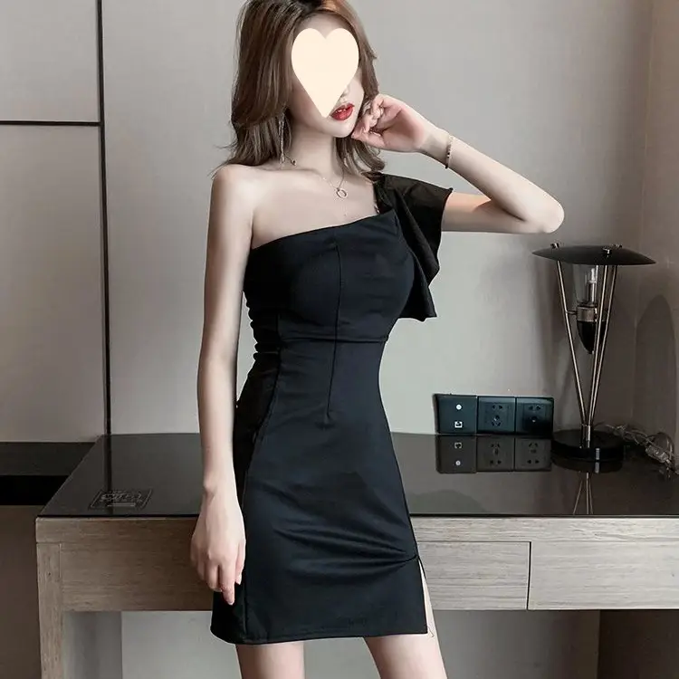 Red Slant Shoulder Dress for Women 2024 Summer - Image 2