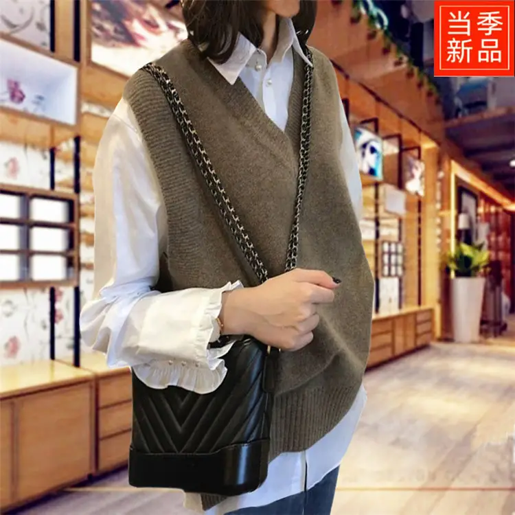 Black Knitted V-Neck Vest for Women 2025 Spring Fall - Image 4