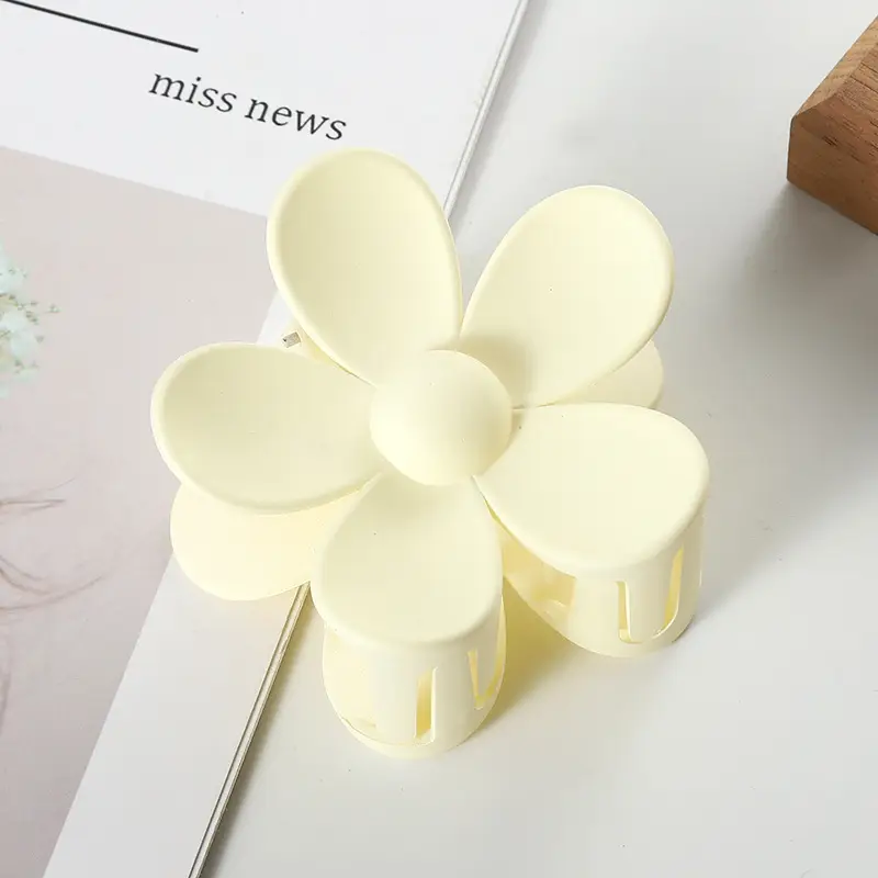 Black Flower Grip Hair Clip for Women - Image 12