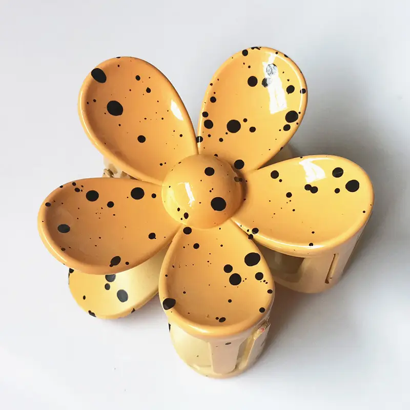 Black Flower Grip Hair Clip for Women - Image 14