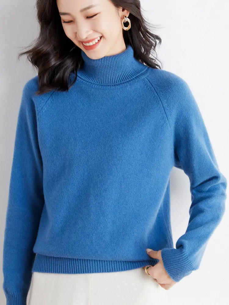 Women's Green High Turtleneck Pullover Sweater - Image 11