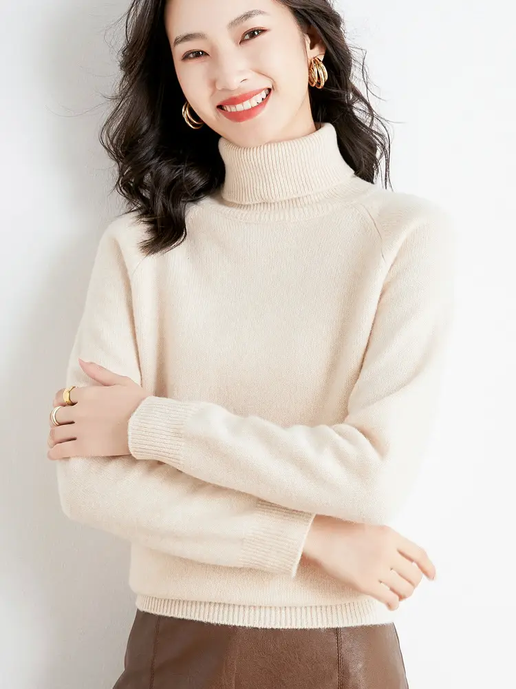 Women's Green High Turtleneck Pullover Sweater - Image 6