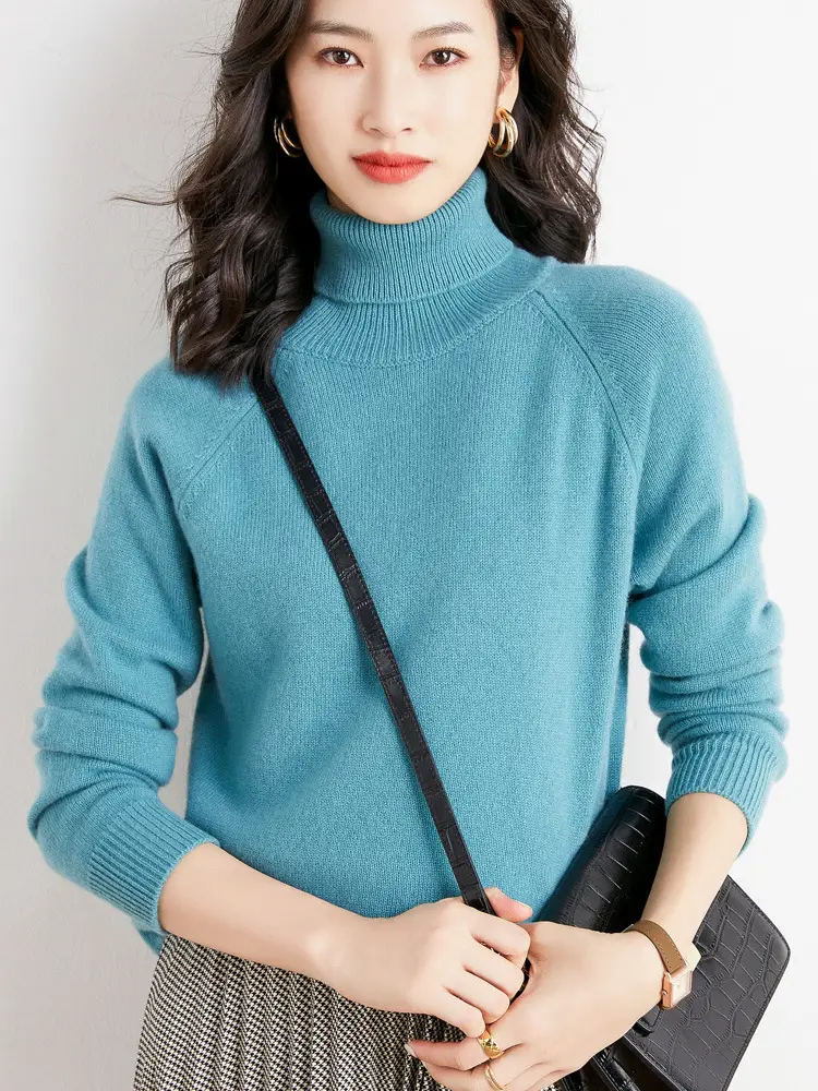 Women's Green High Turtleneck Pullover Sweater - Image 8