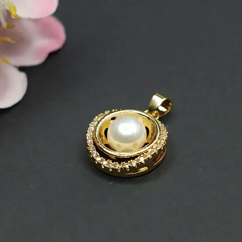 Juanyu Pearl Pendant Necklace Gold High Luster Full Donut Design — feature 9