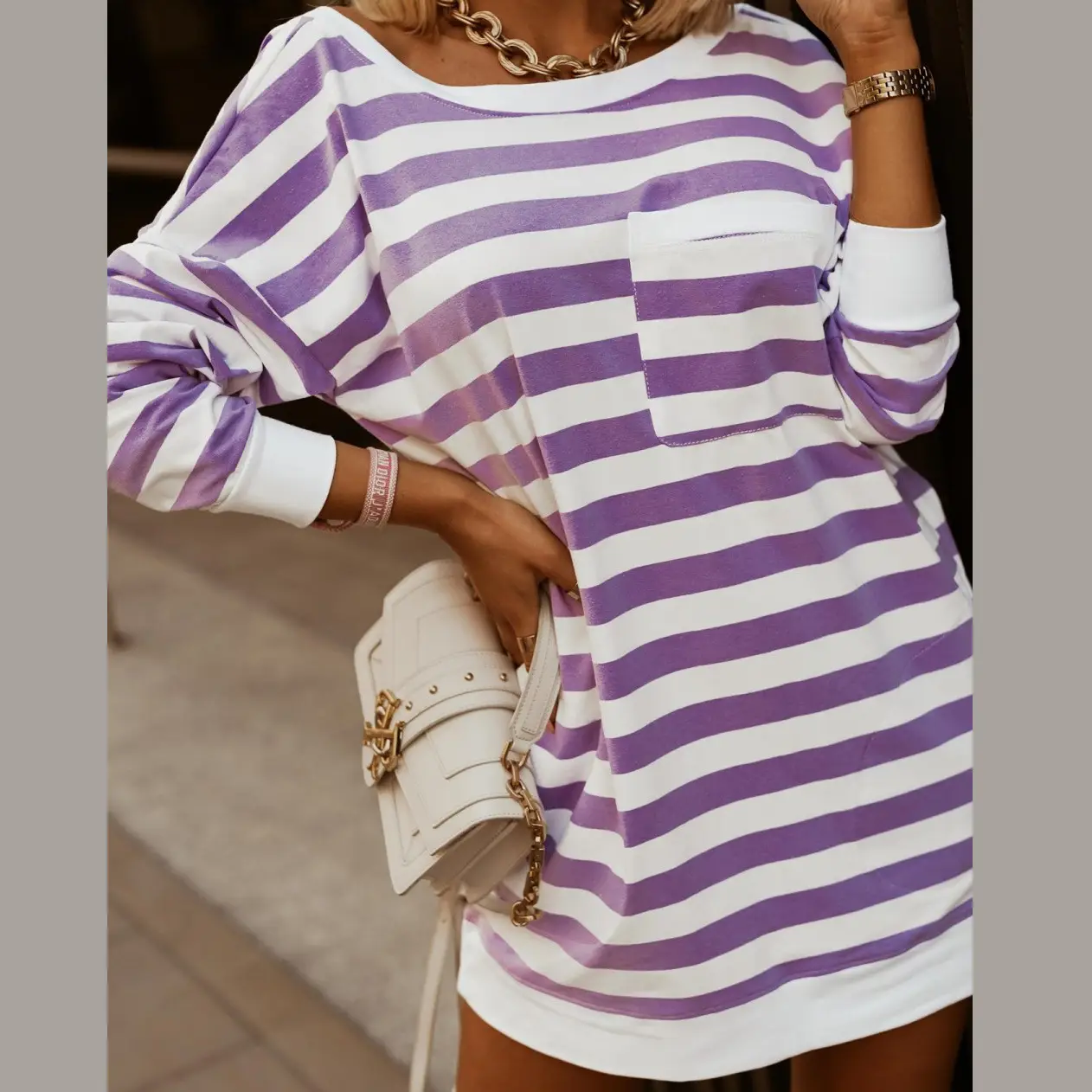2024 Striped Long Sleeve Sweatshirt with White Handbag - Image 2