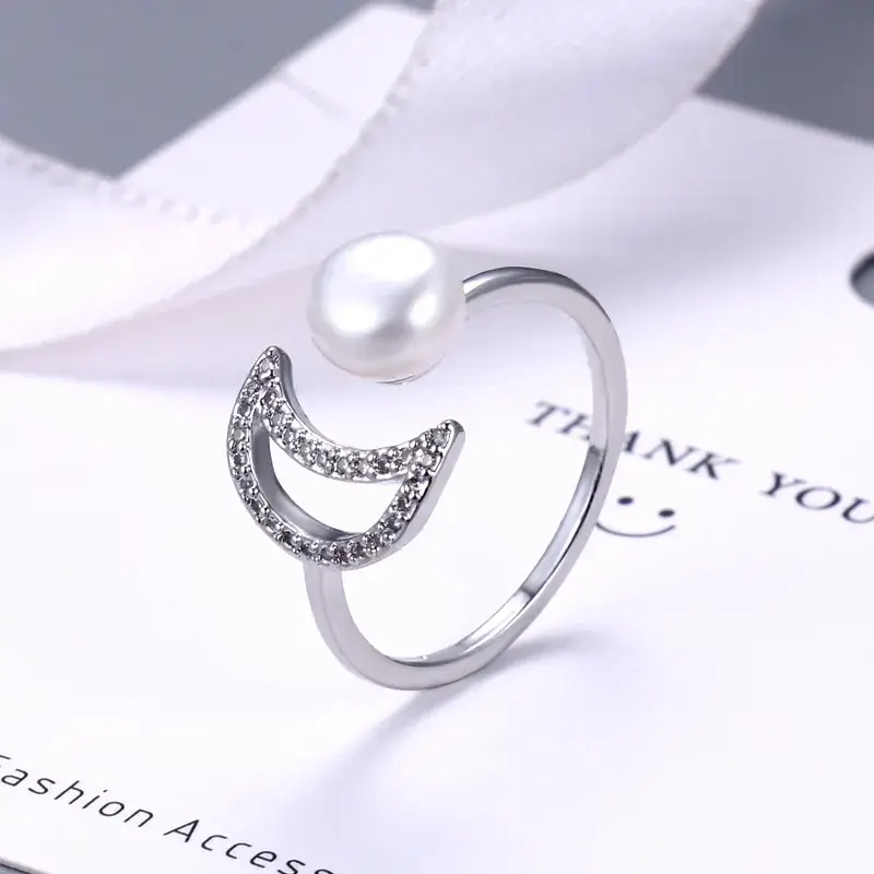 Moon Shaped Gold Pearl Ring for Women