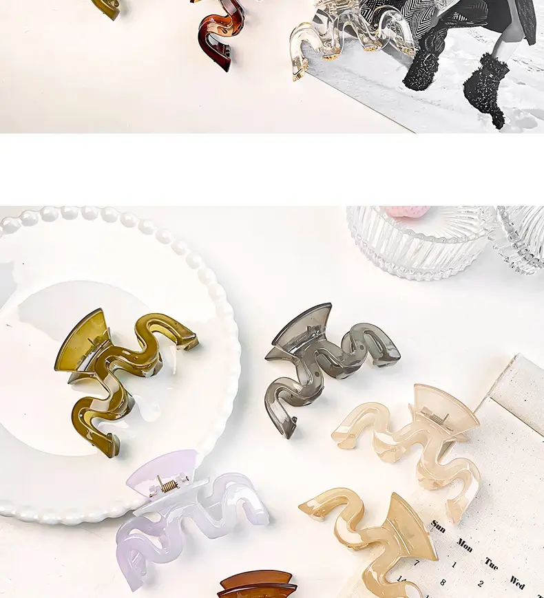 M-shaped Hair Grab Clip for Women's Hair Accessories — feature 5