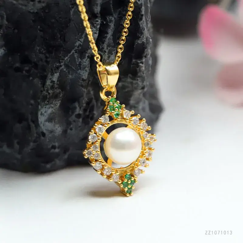 Guan Yu Pearl Sunflower Necklace Gold - Image 5