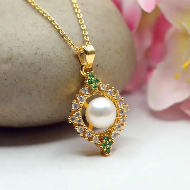 Guan Yu Pearl Sunflower Necklace Gold — feature 11