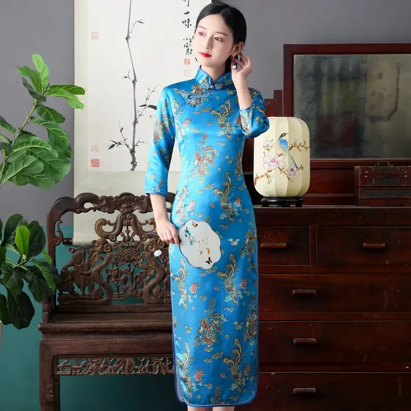 Red French Cheongsam 2021 Long Sleeve Mom Performance Dress - Image 3