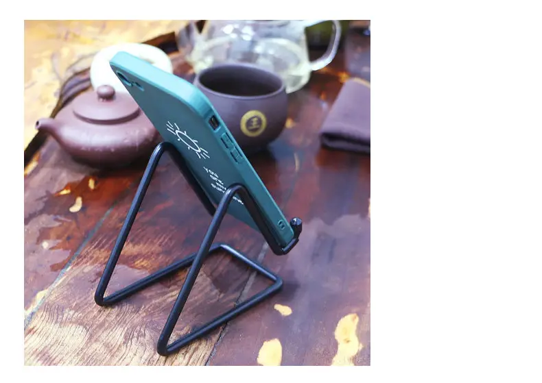 Green Metal Mobile Phone Stand with Wire Forming Design — feature 9