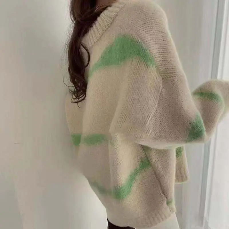 Women's Green & Beige Knit Long Sleeve Sweater - Image 8