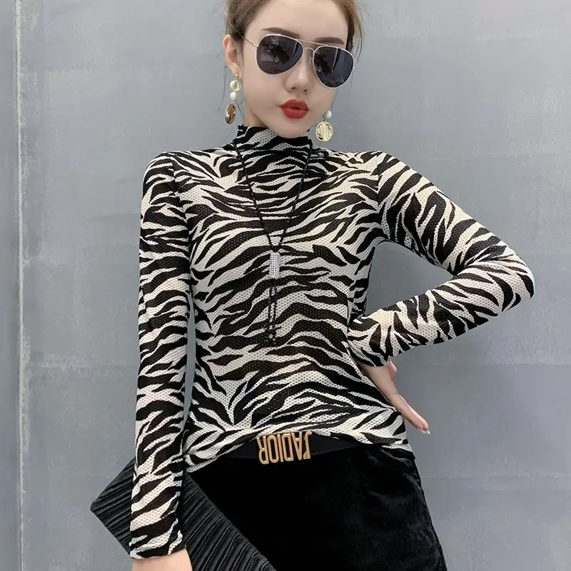 2025 Ban Horse Jacquard High Neck Slim Fit Top - Image 9