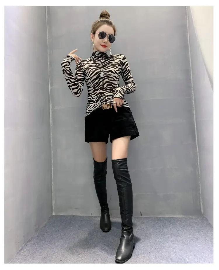 2025 Ban Horse Jacquard High Neck Slim Fit Top — feature 13