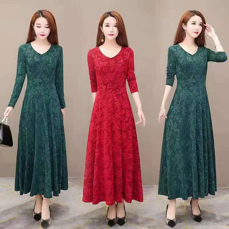 Women's Red Lace Long Sleeve Waist Slimming Dress Large Hem - Image 4