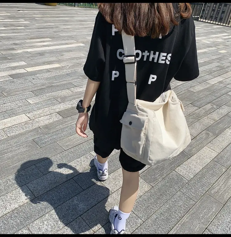 Men Pure Color Canvas Shoulder Bag 2025 Summer — feature 18