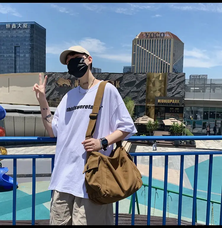 Men Pure Color Canvas Shoulder Bag 2025 Summer — feature 39