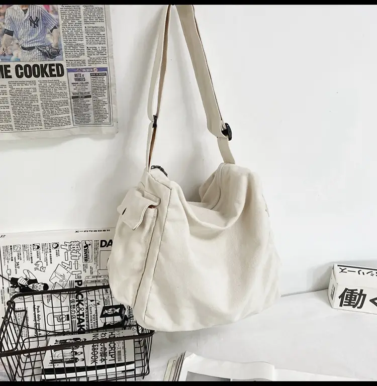 Men Pure Color Canvas Shoulder Bag 2025 Summer — feature 40