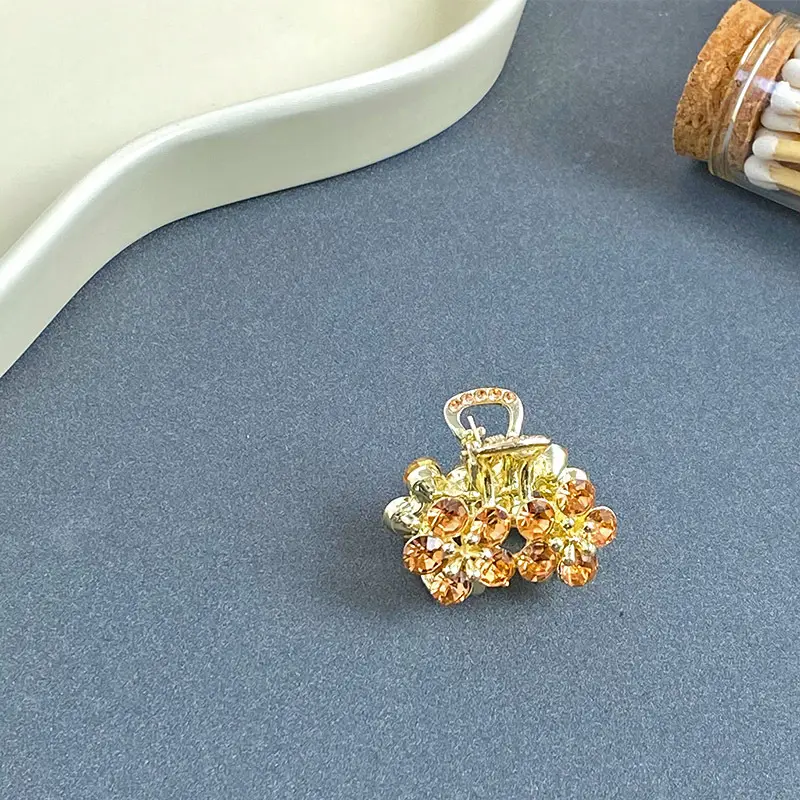 Double flower champagne claw