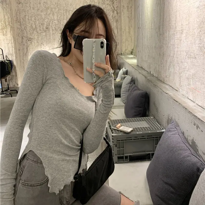 Women Black Long Sleeve Crop Top with Belt