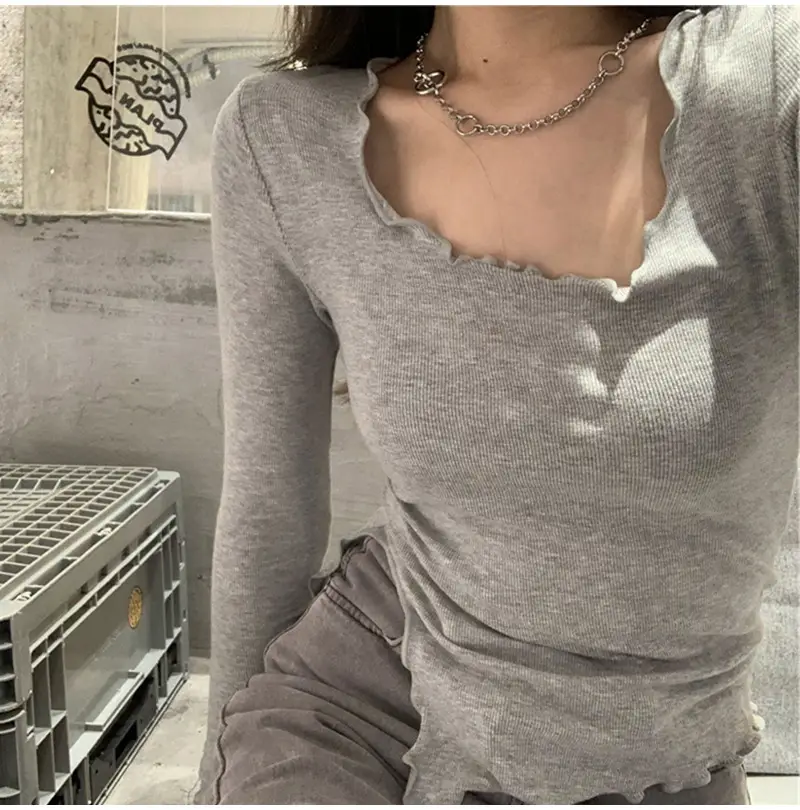 Women Black Long Sleeve Crop Top with Belt