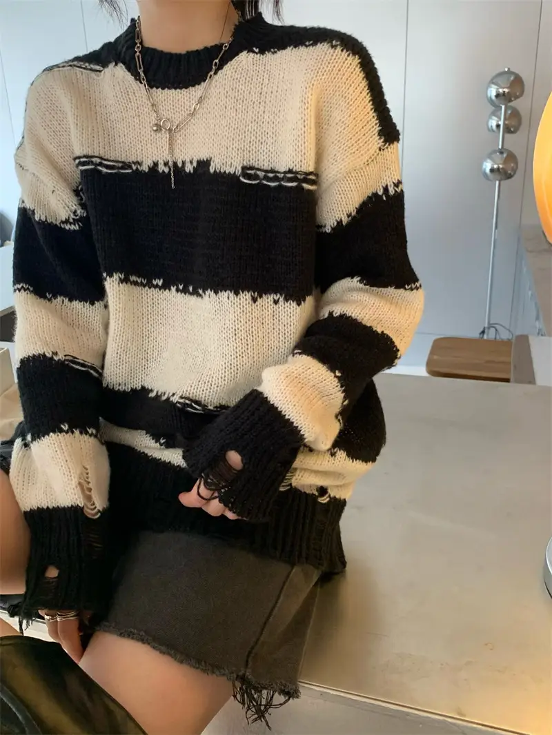 Women's New Lazy Striped Crewneck Sweater Black White — feature 4