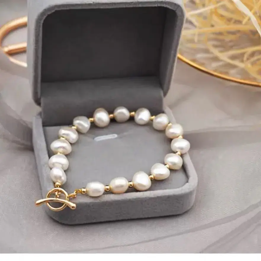 Natural Pearl Bracelet for Women with Gold Clasp
