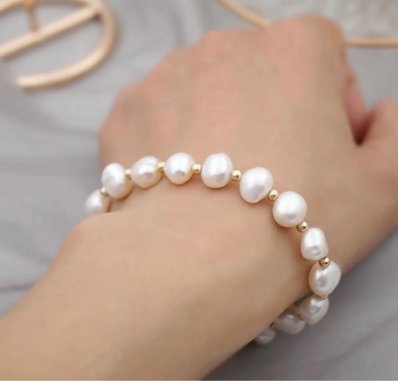 Natural Pearl Bracelet for Women with Gold Clasp — feature 10