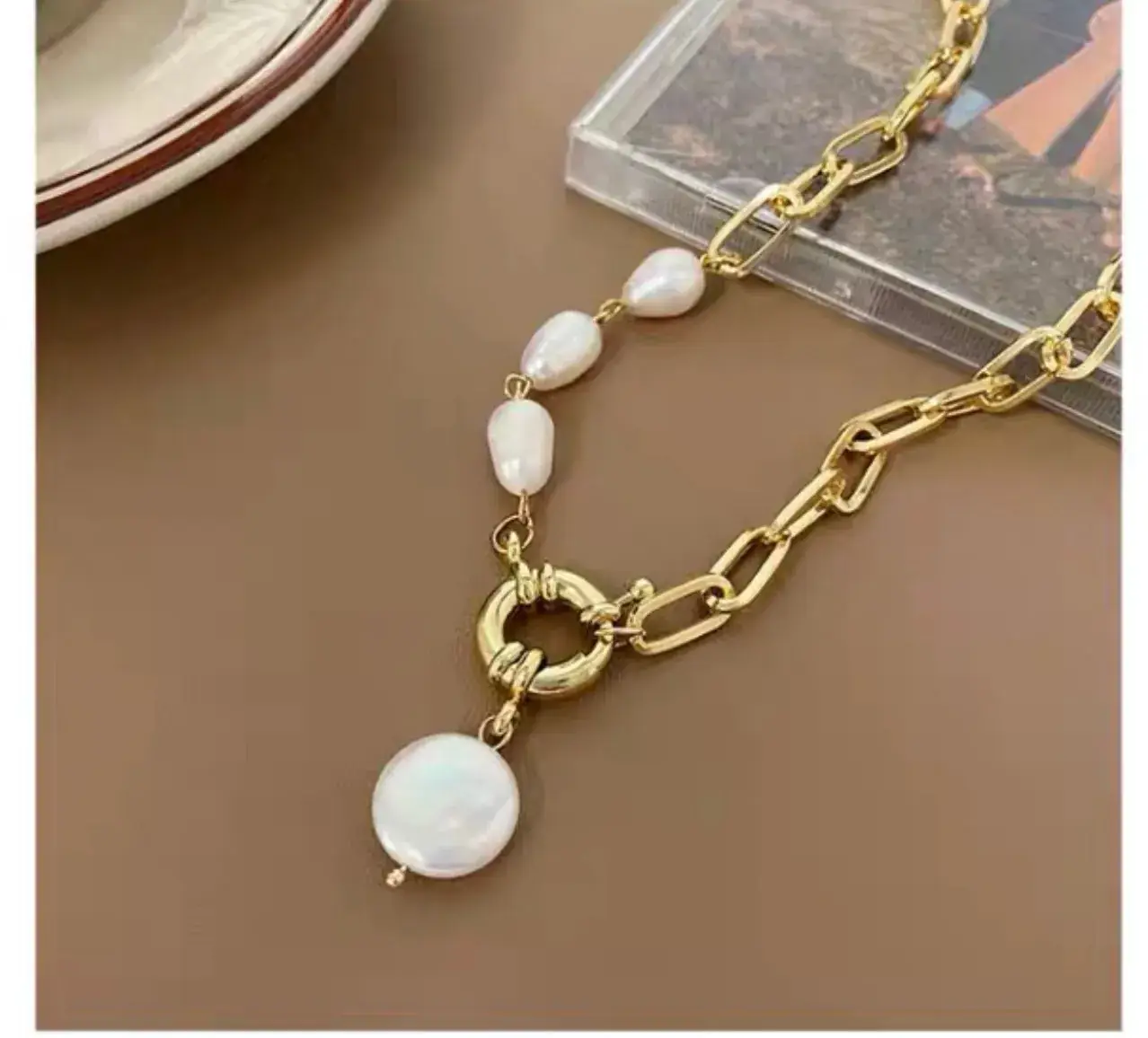 Vintage Pearl Pendant Necklace for Women - Image 5