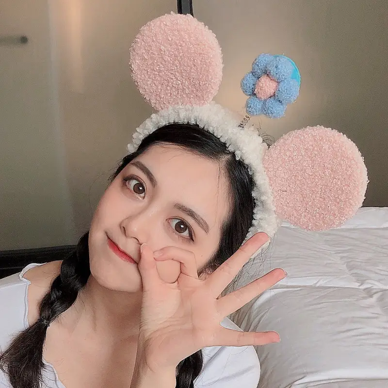 Women's Cute Flower Hair Clip with Fleece Headband - Image 3